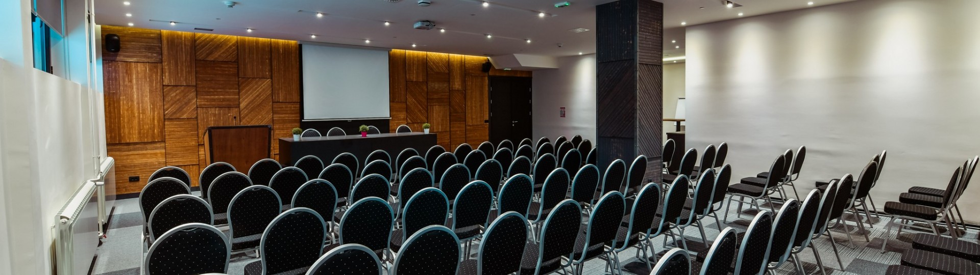 Velika kongresna sala